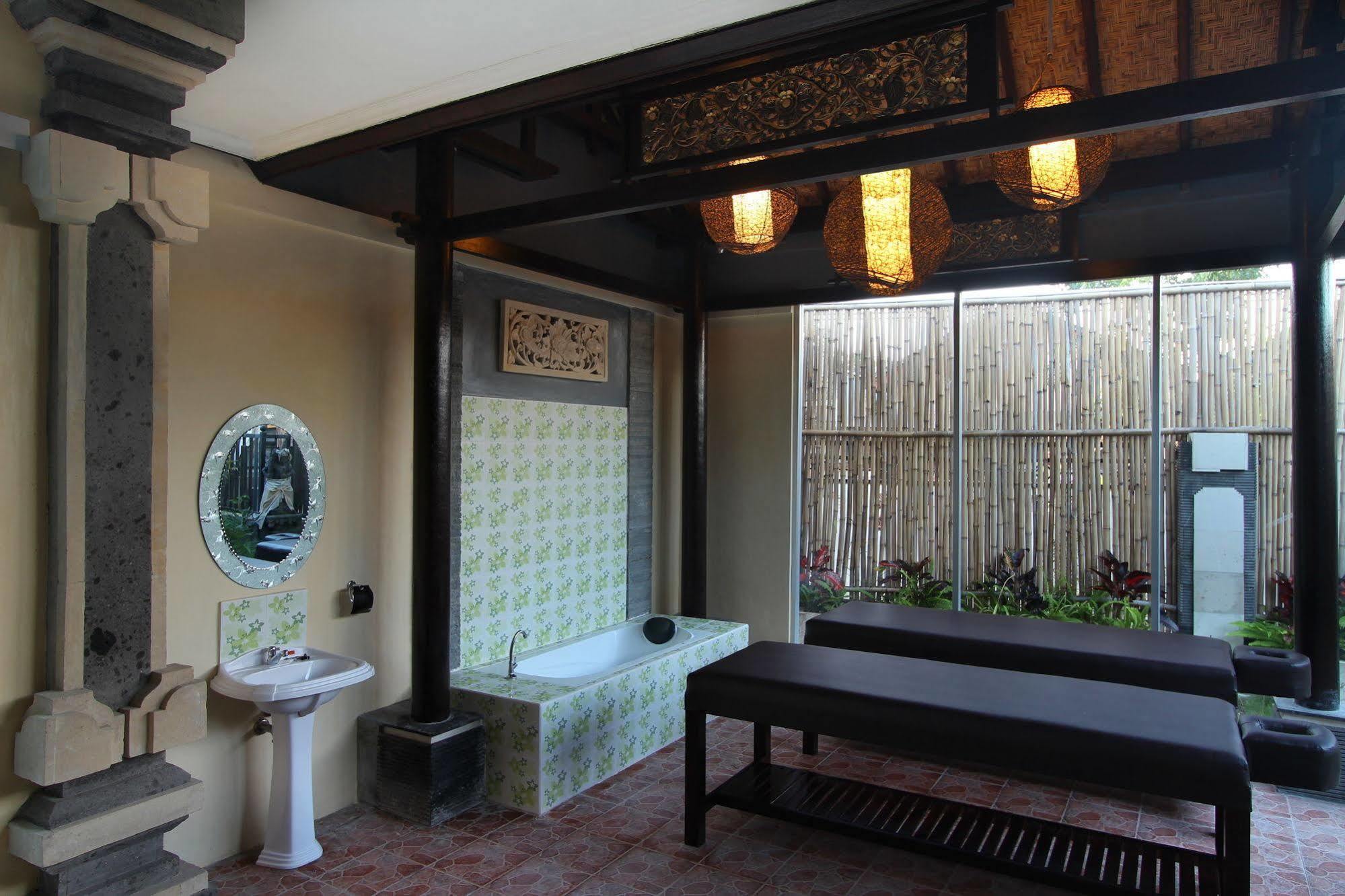 Jimbaran Lestari Hotel & Residence - Spa Exterior foto